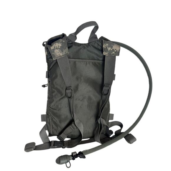 US Army CAMELBAK Camouflage Backpack Water Hydration System Bladder Military - Picture 3 of 8